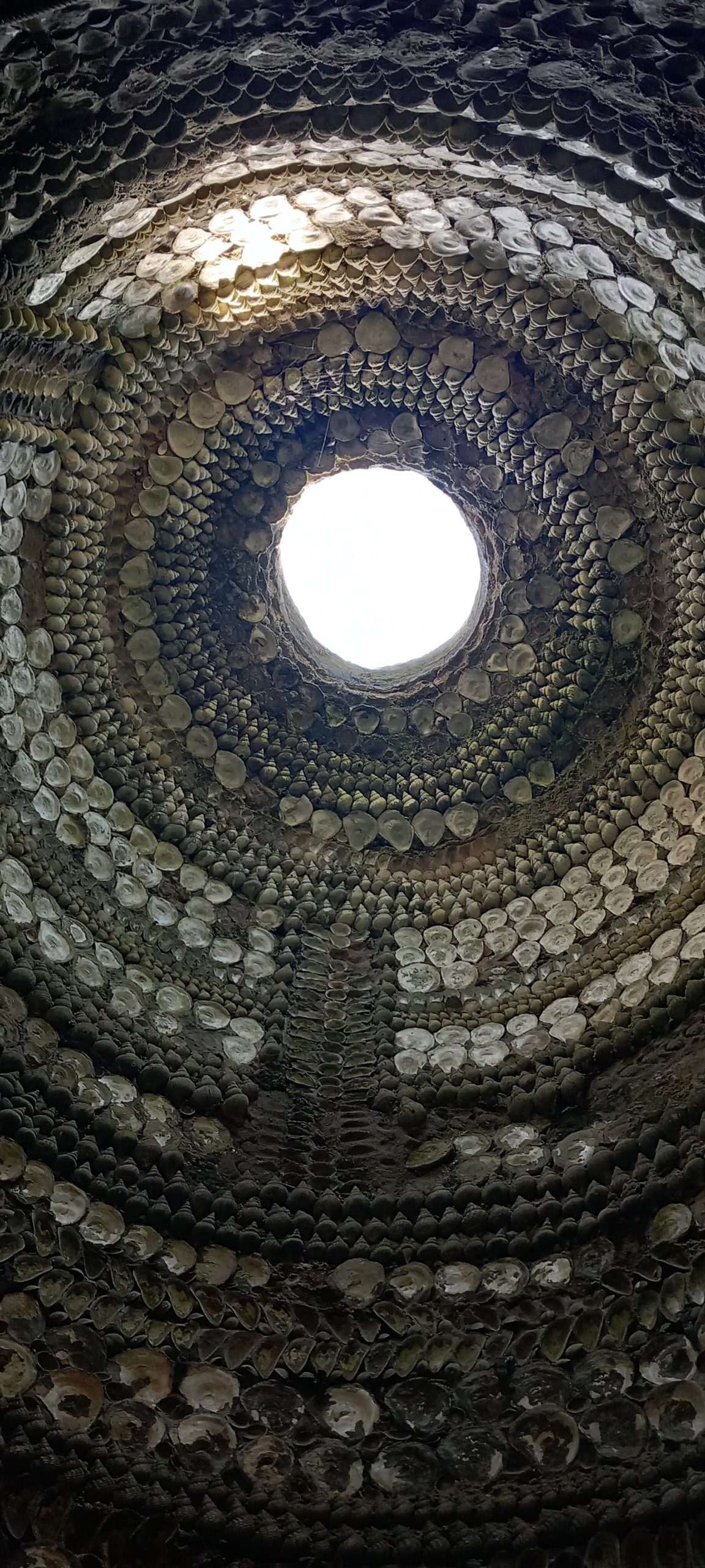 La Shell Grotto de Margate : une mystérieuse mosaïque de coquillages
